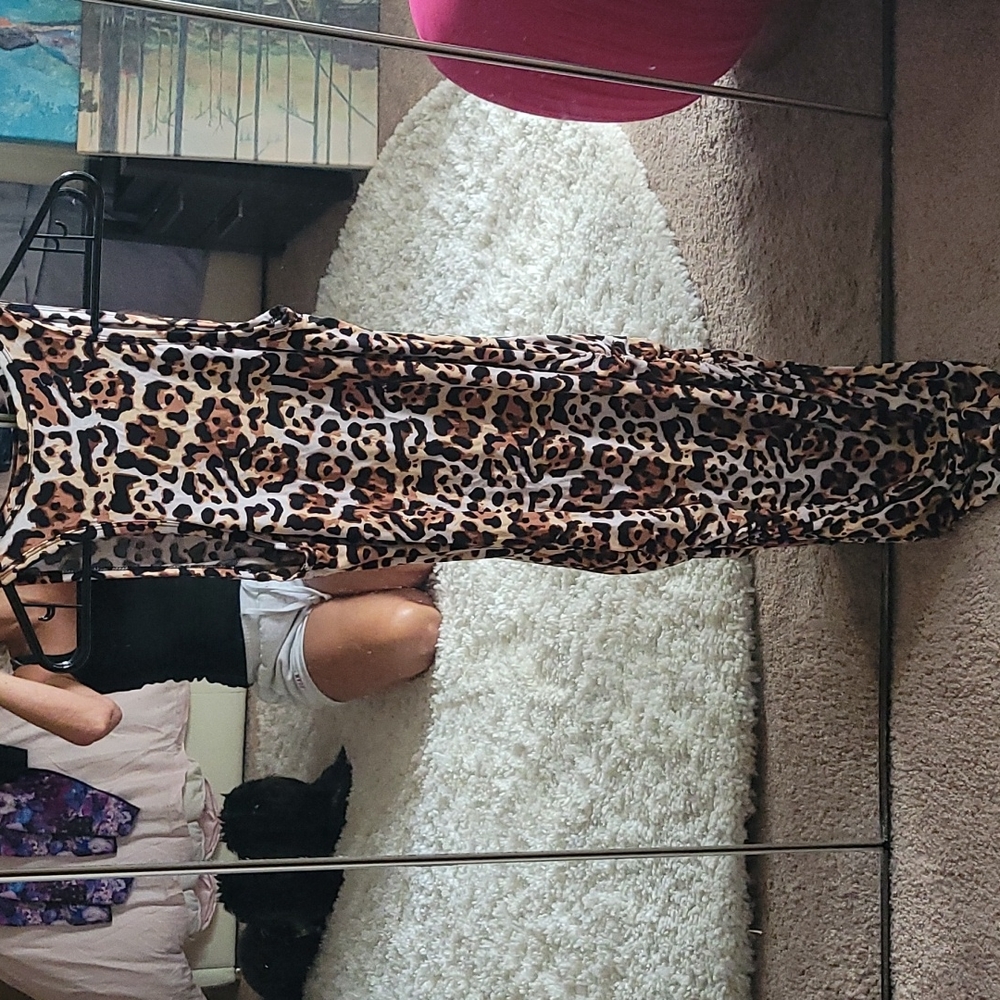 Dress - Picture 2 of 4